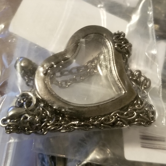 DIY Jewelry/Keychain Kit - Picture 4 of 16